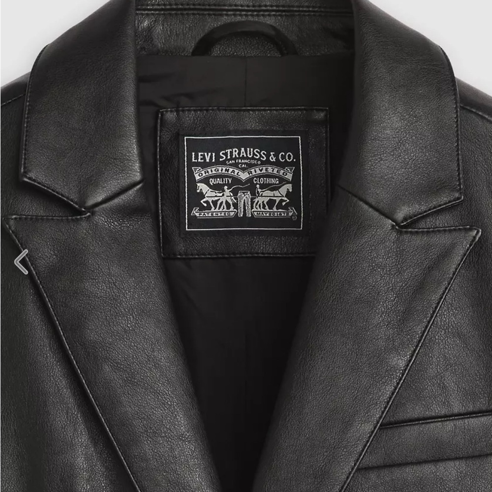 Levi’s Faux leather single breasted blazer with button closure and center Sz XXL - Picture 6 of 6